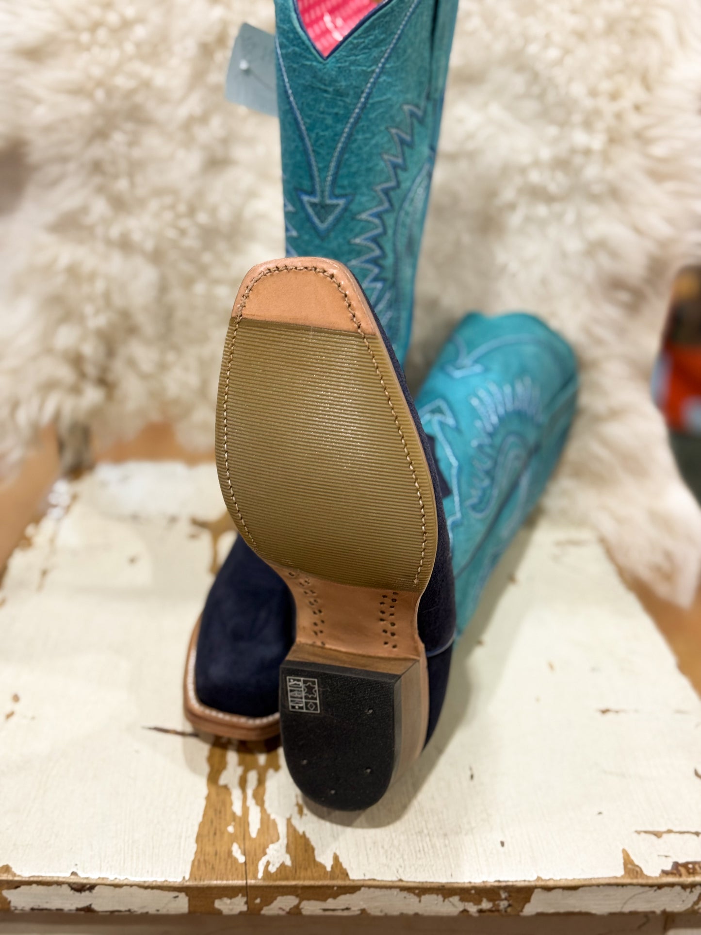 Macie Bean Looney Moon Boots
