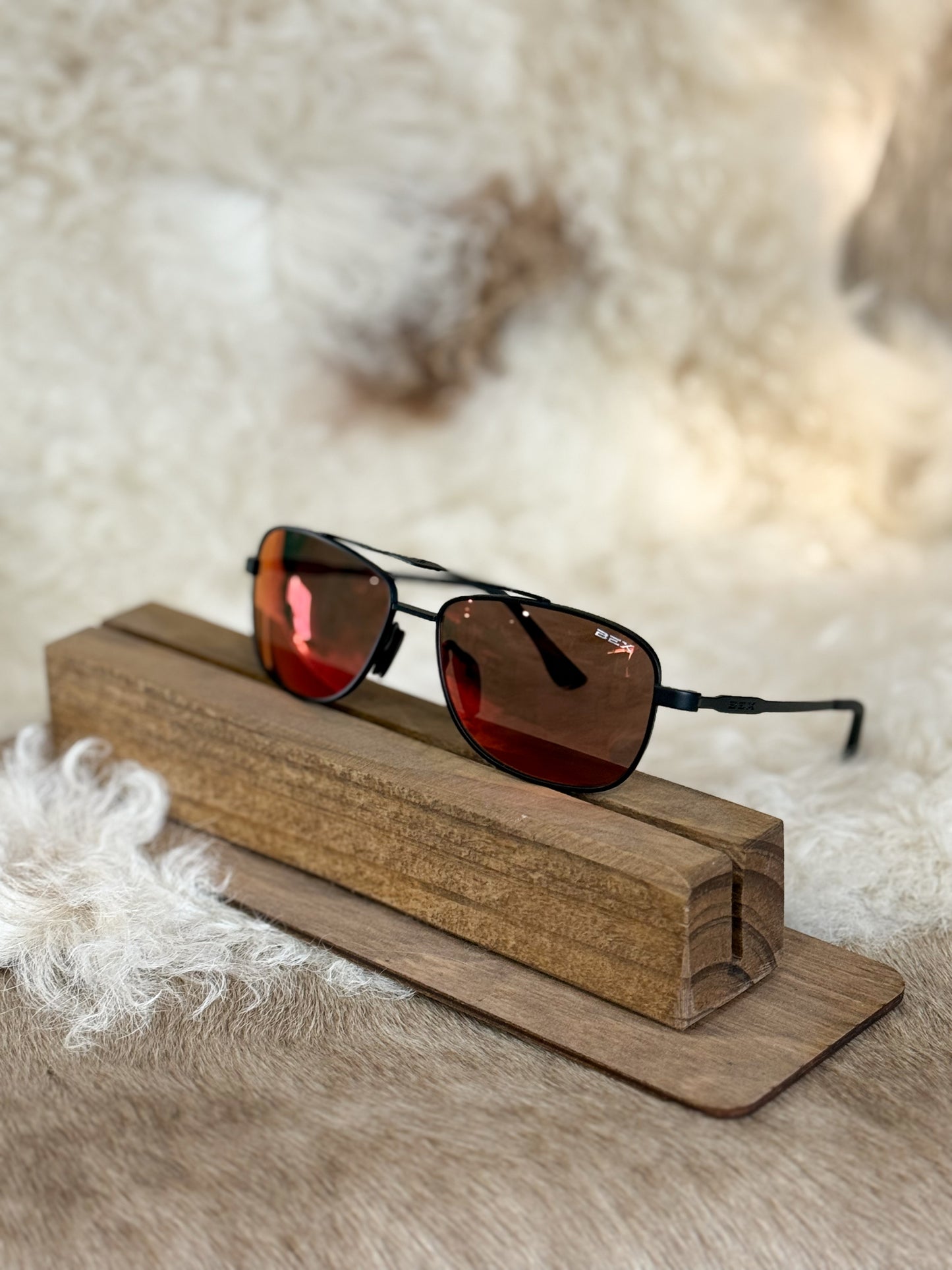 BEX Draeklyn OTG - Black/Brown/Red (DISPLAY)