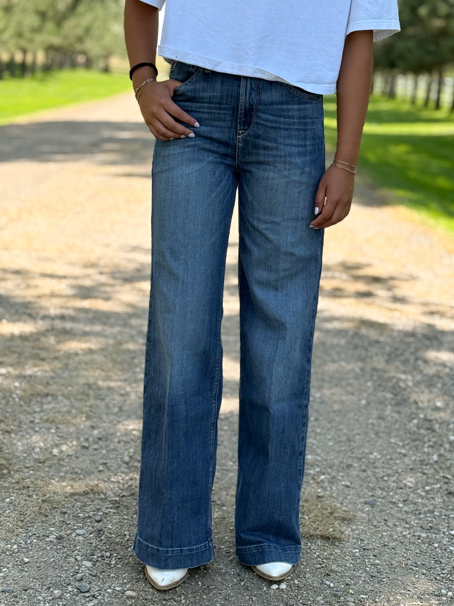 Ariat - Ultra High Rise Rosalie Wide Leg Jeans