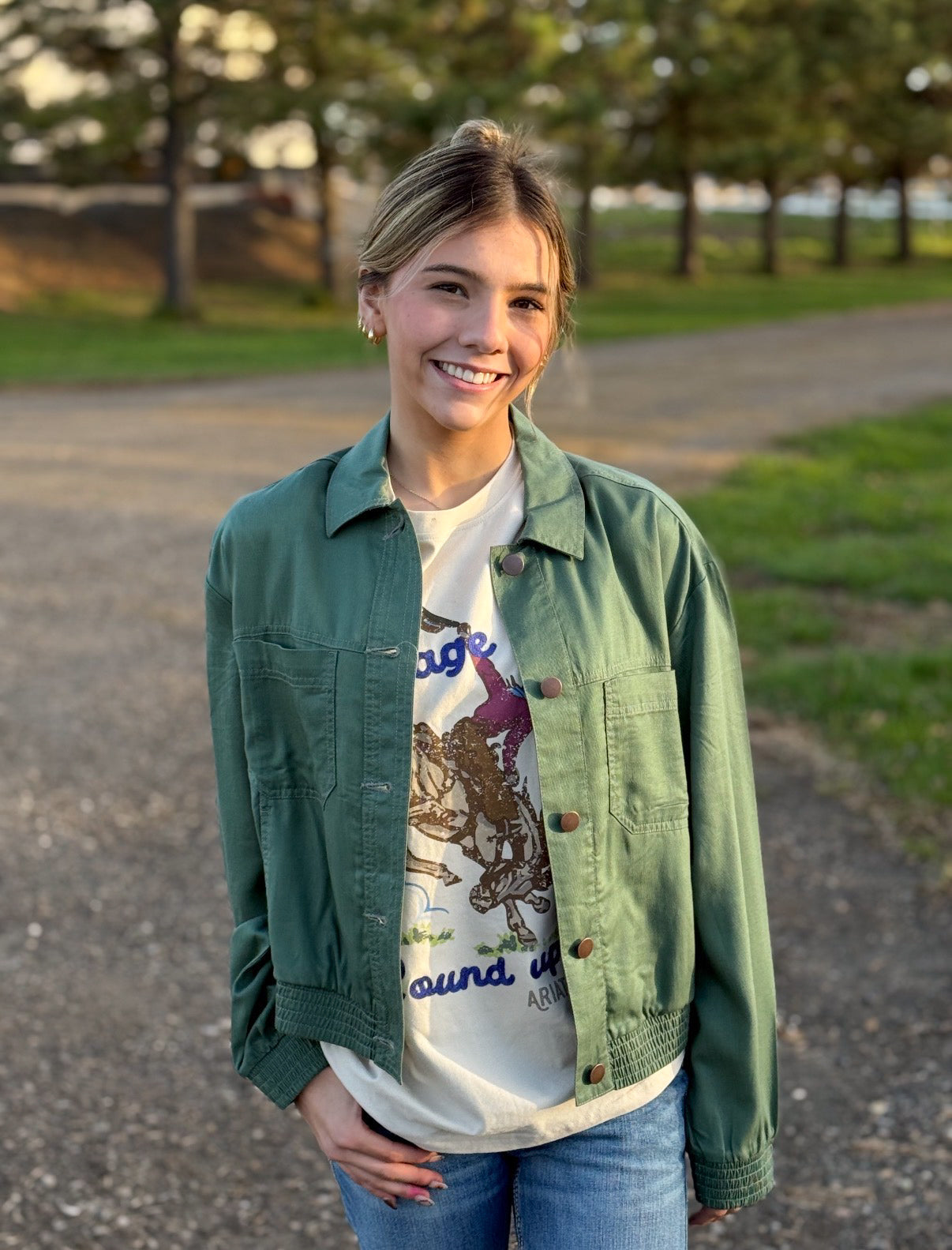 ARIAT Edgerton Giacca Bomber Donna – Leggera, Con Ricamo Sud-occidentale, 100% Lyocell, Colore Chiaro