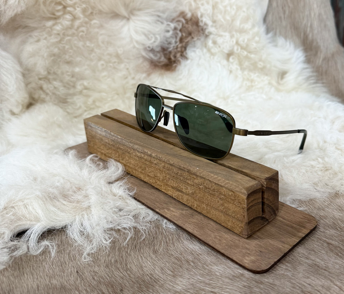 BEX Draeklyn OTG - Bronze/Forest (DISPLAY)