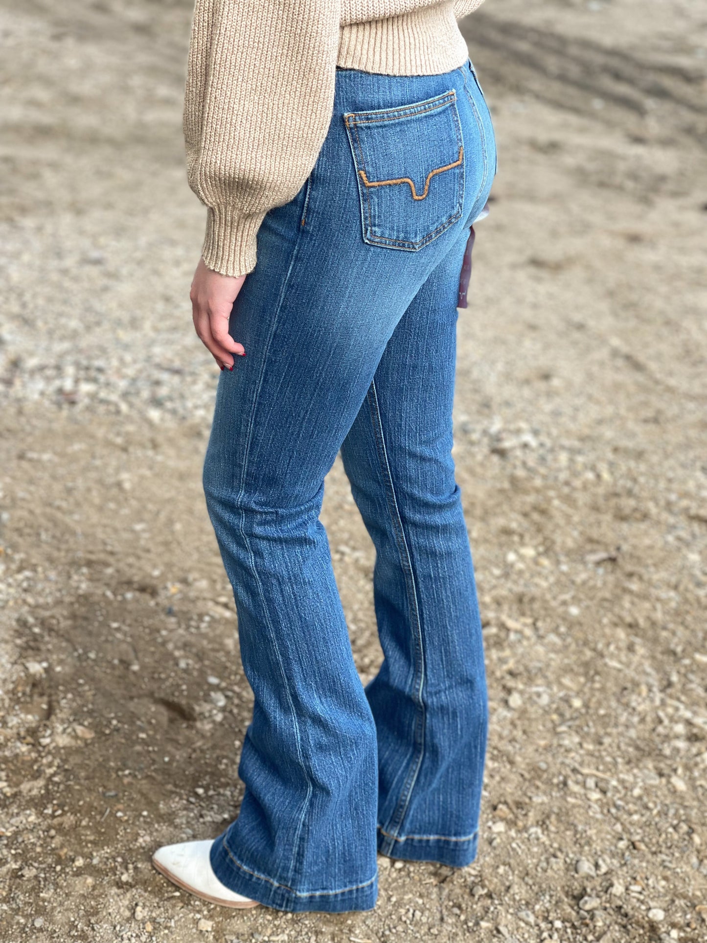 *Damaged* Kimes Ranch -Jennifer - Mid Wash