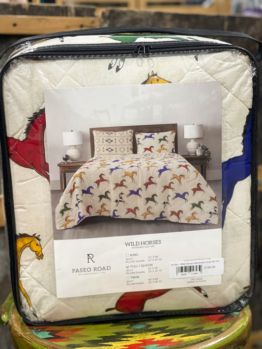 Wild Horses Reversible Quilt Set - Twin