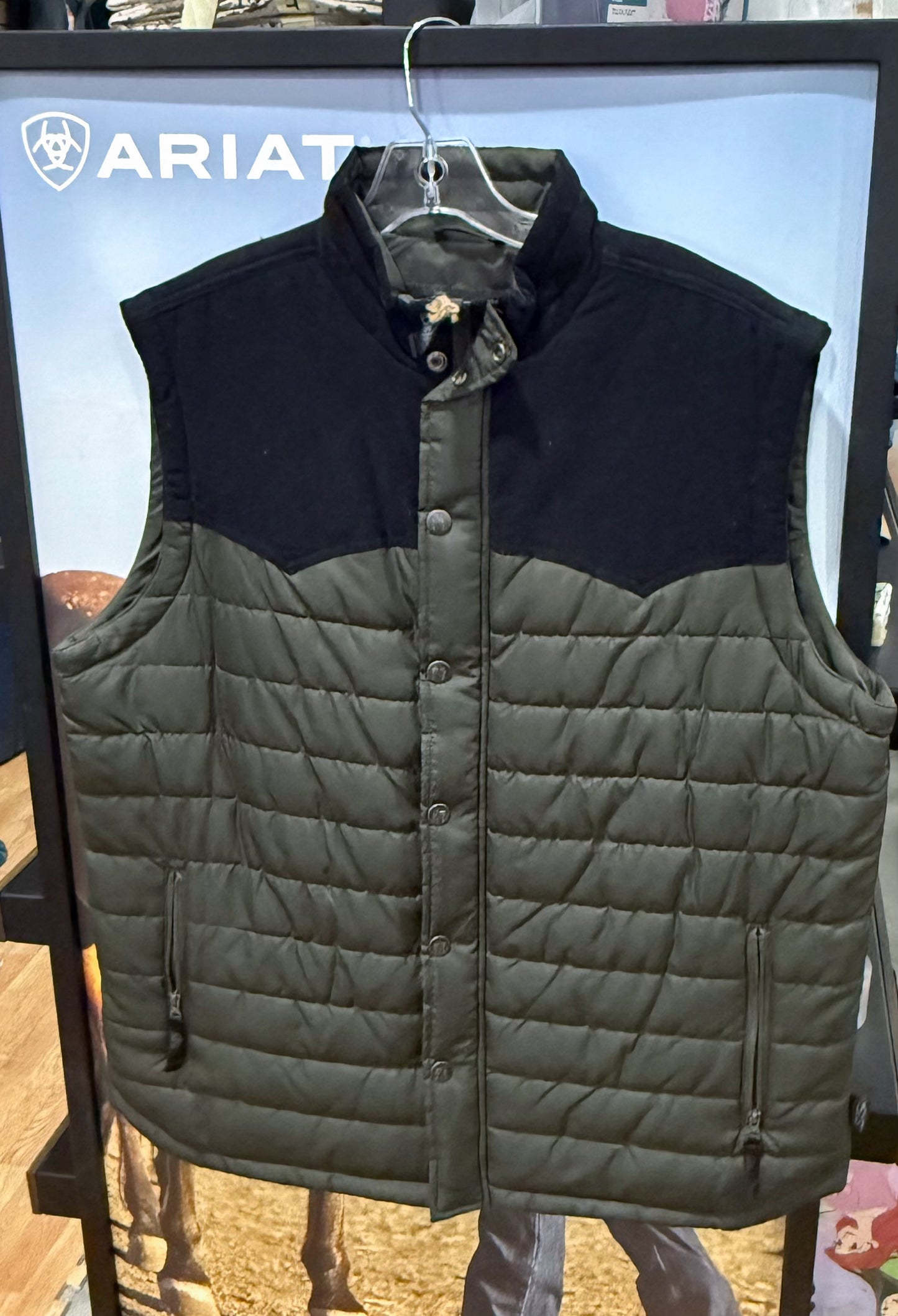 STS Men’s River Vest