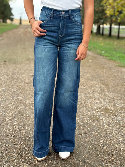 Ariat - Ultra High Rise Penelope - Wide Leg Jeans
