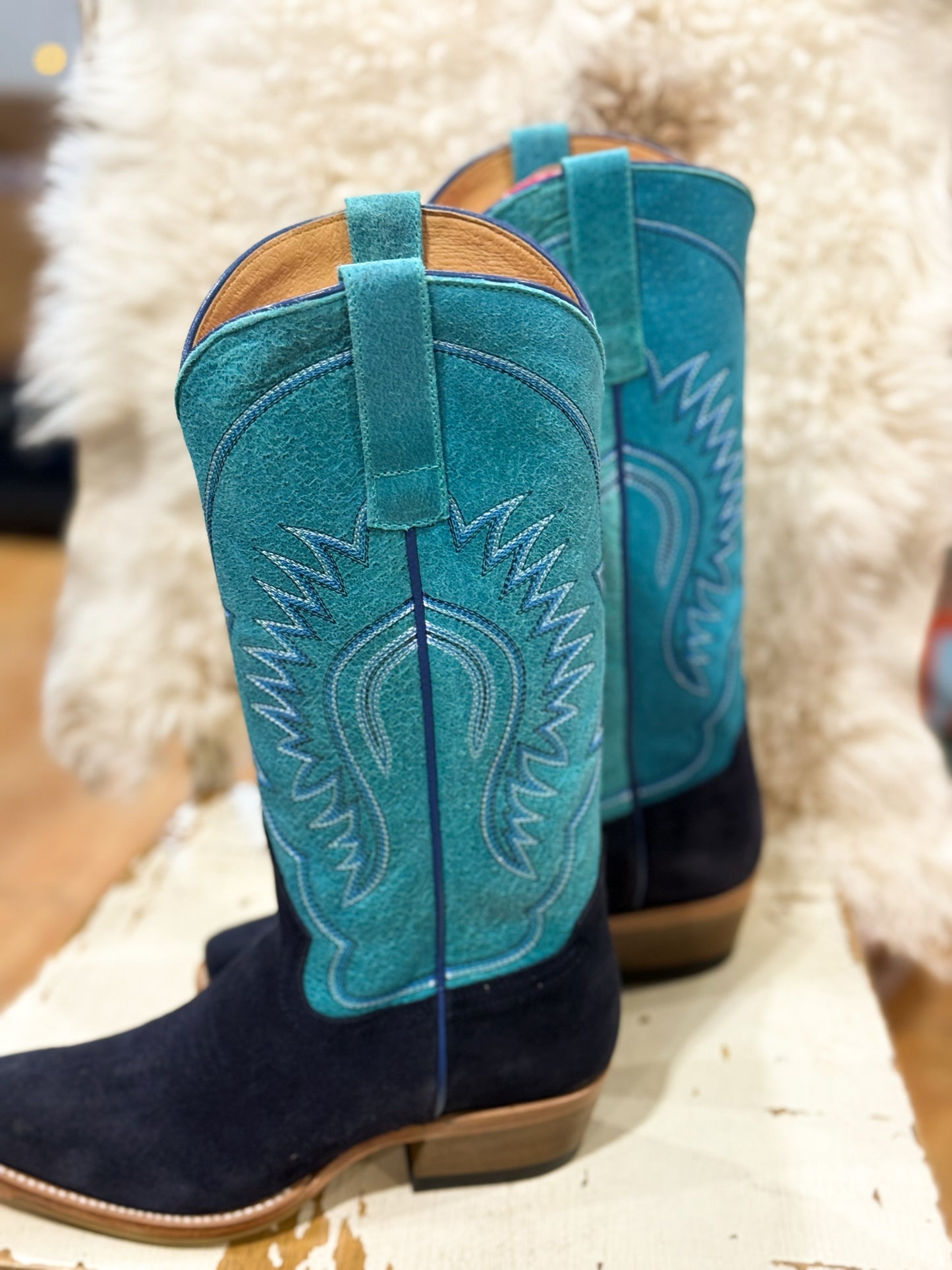 *DEFECTIVE* Macie Bean Looney Moon Boots