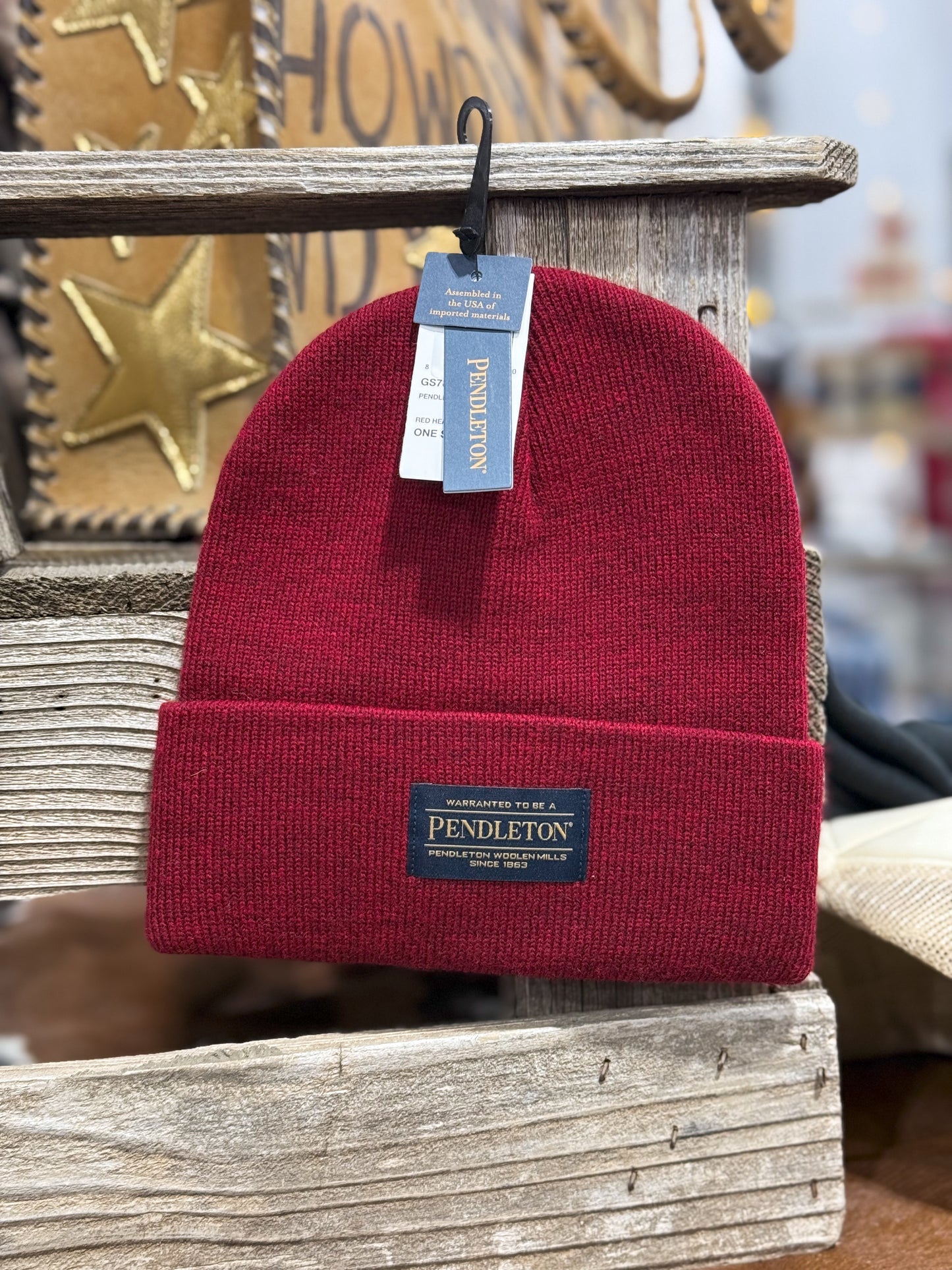 Pendleton Beanie - Red Heather