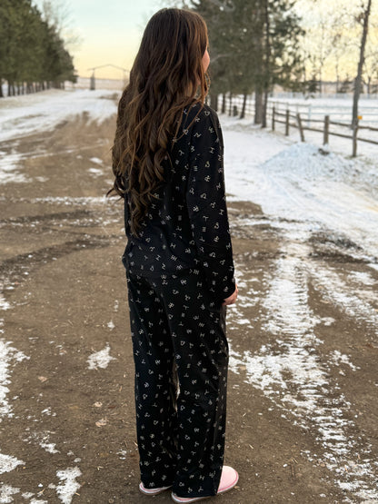 Ariat - Brands Pajama Set