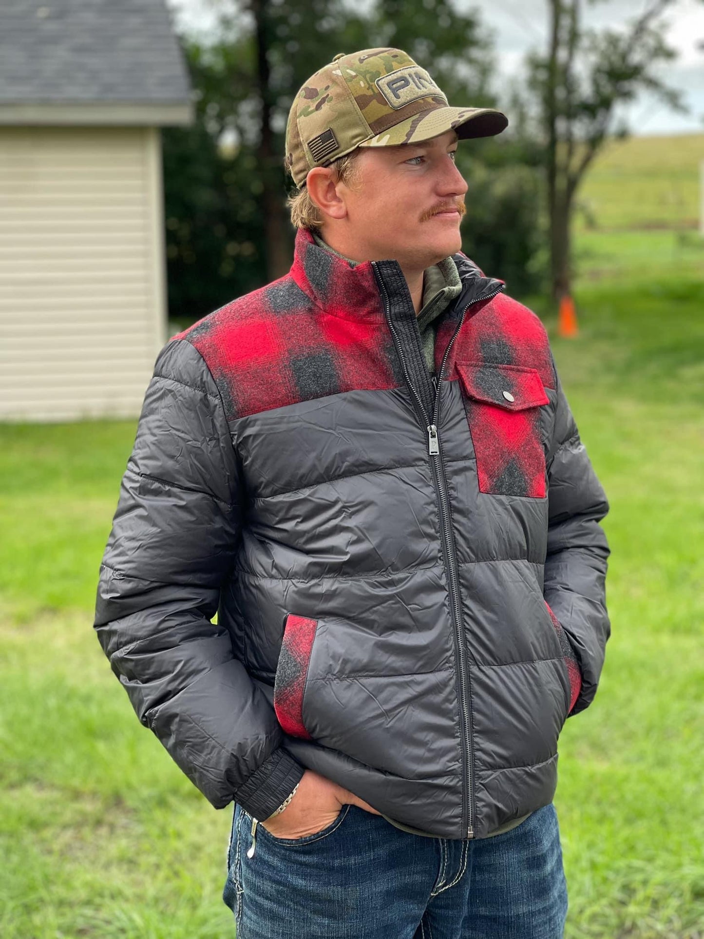 The Pendleton Men's Grizzly Puffer Jacket