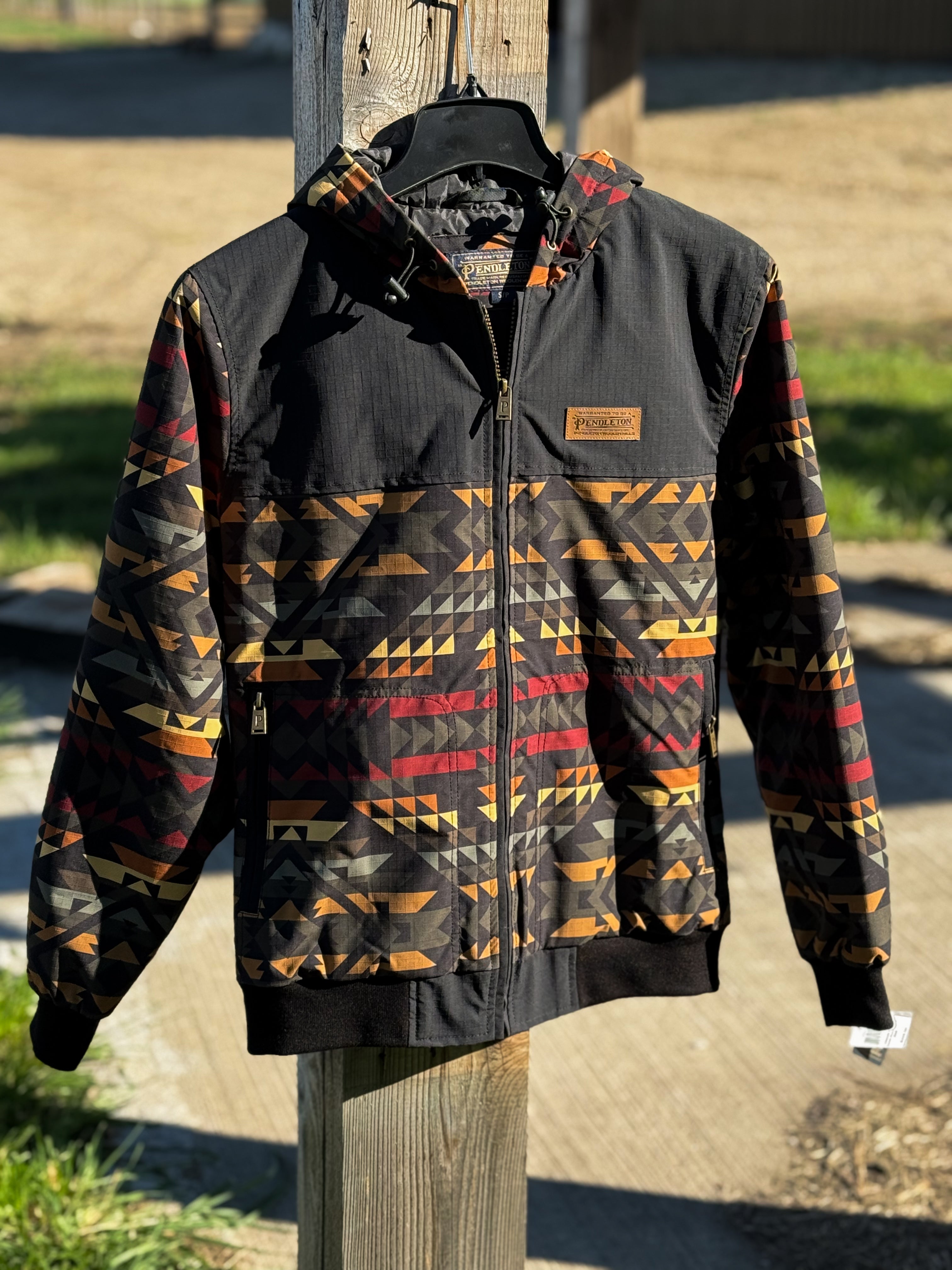 Pendleton Men's Jacket - Smith Rock Black – Junkin Jo's Boutique