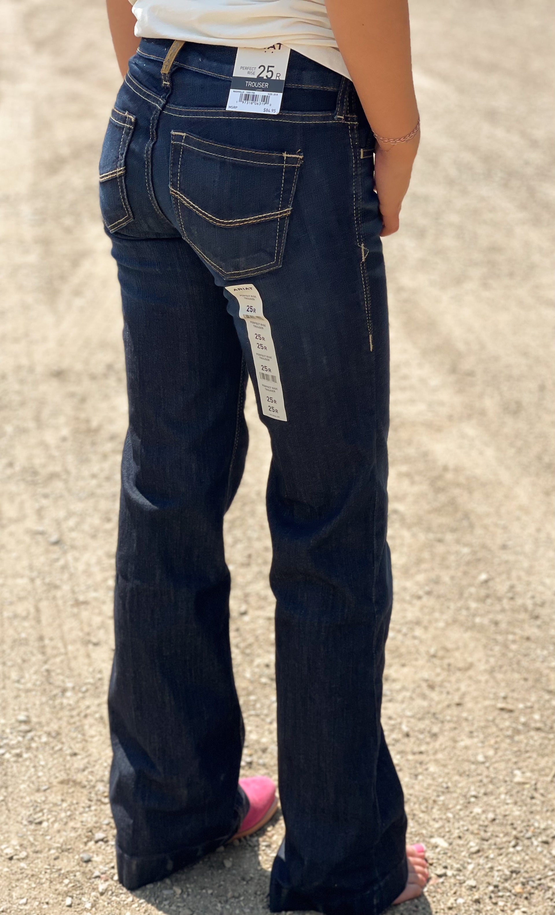 Women’s Ariat R.E.A.L Perfect Rise Abby Straight Jeans Women’s Ariat R.E.A.L Perfect Rise Abby Straight Jeans