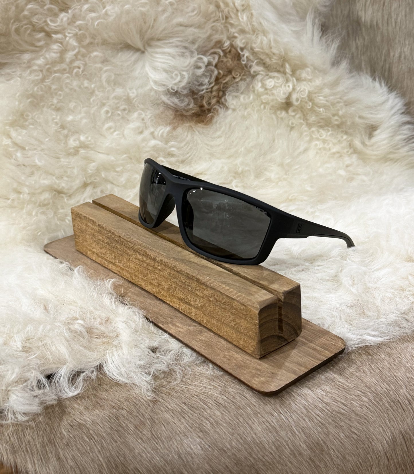 BEX Crevalle - Black/Gray (DISPLAY)