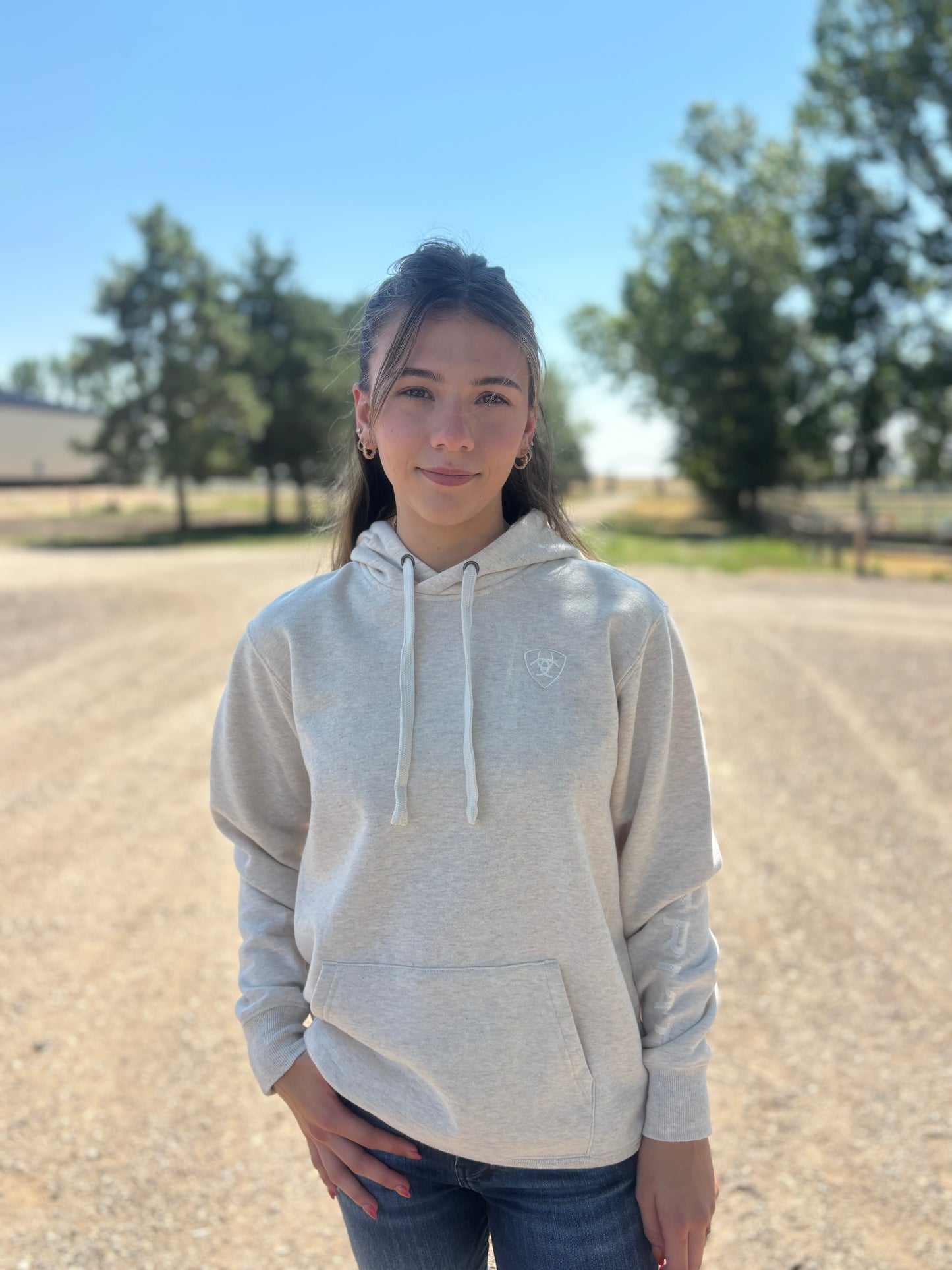 Ariat - Women’s Logo 2.0 Hood - Oatmeal