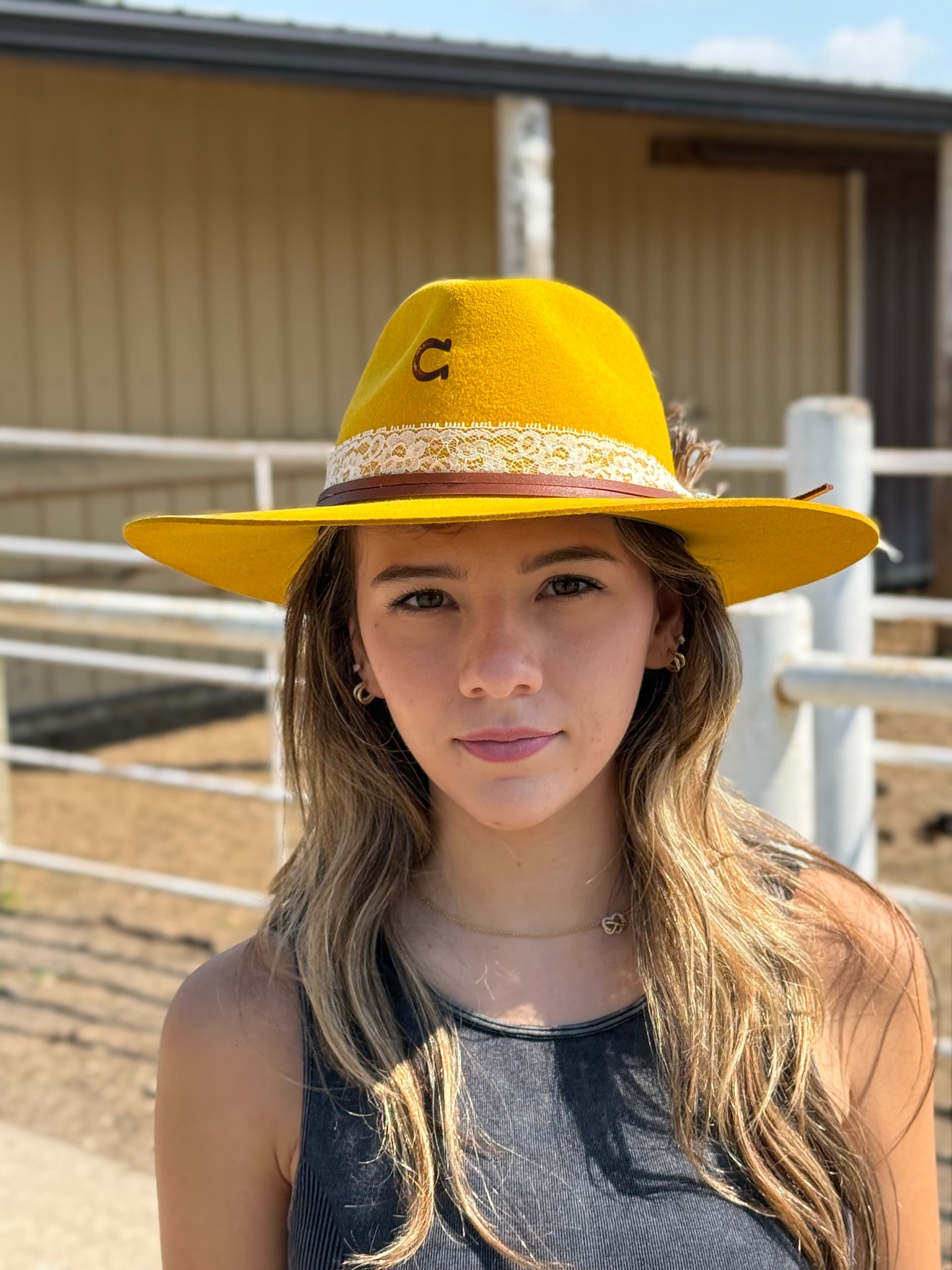 Charlie 1 Horse - Smoke Show - Yellow