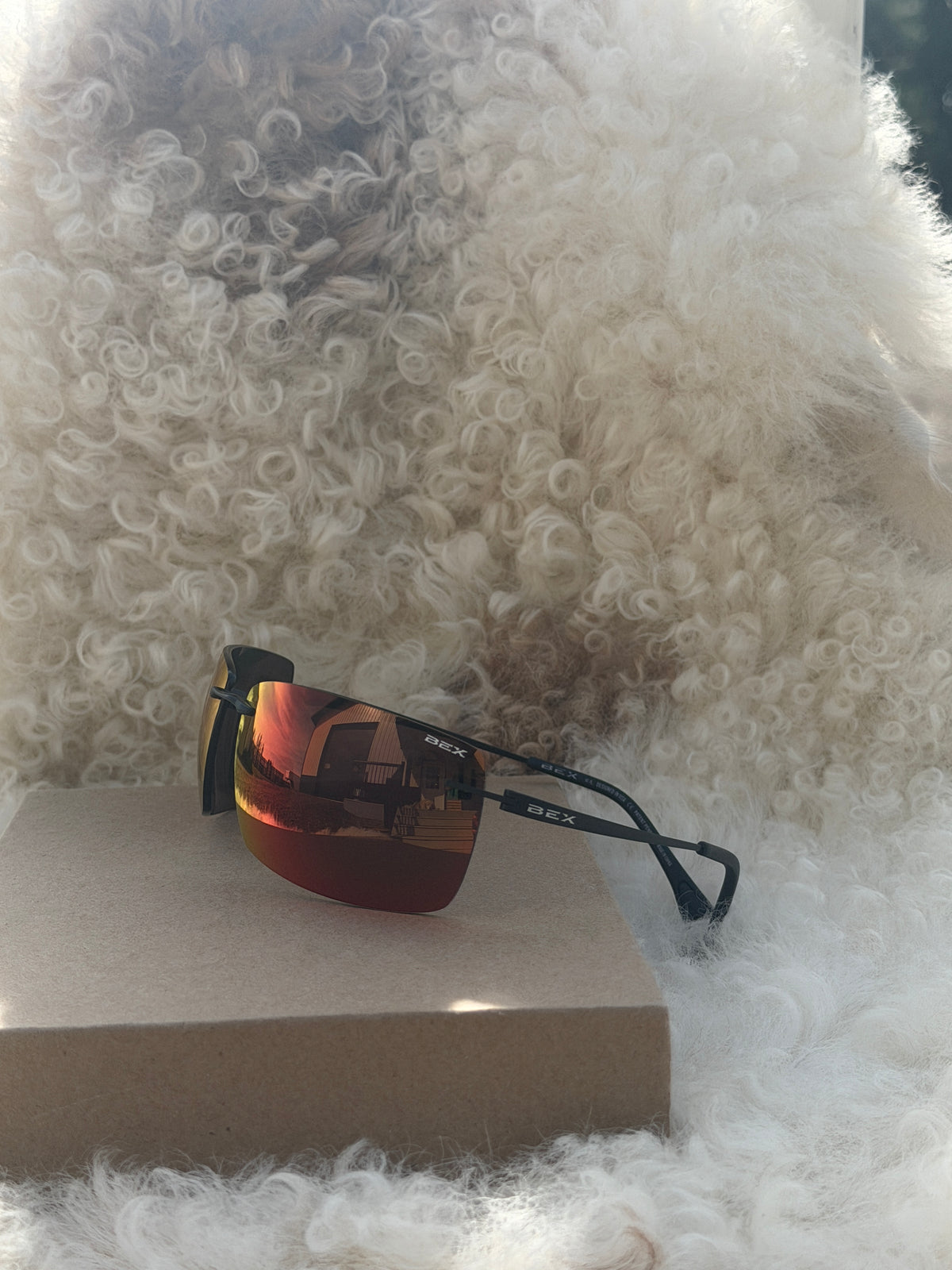 Bex- Fynnland XL-OTG Black Brown/ Red Display(OPEN BOX- SOLD AS IS- FINAL SALE)